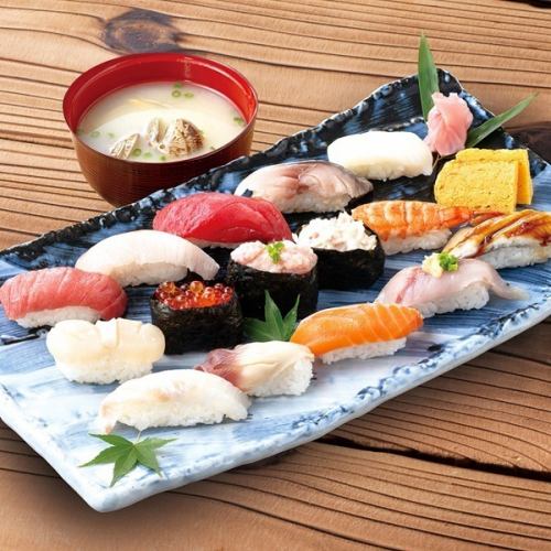 <Value!> Assorted sushi platter (15 pieces) with shellfish soup