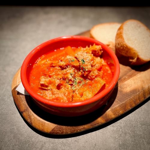 Stewed beef tripe with tomato ~with baguette~