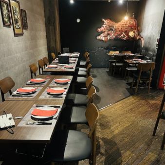 The table seating layout can be changed! We are also happy to discuss the number of people and seating arrangements, so please contact the store!