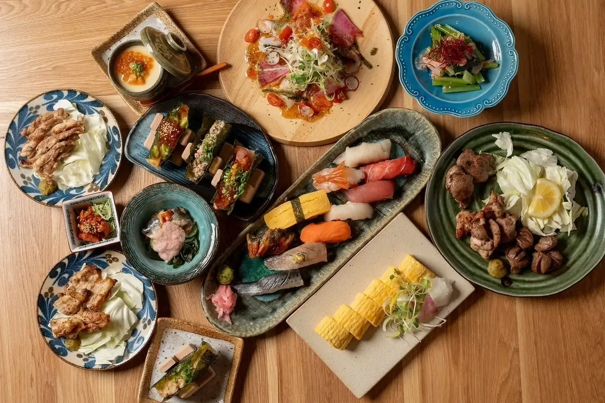 鶏炉端ト寿し酒場でんすけ商店松山店【公式】