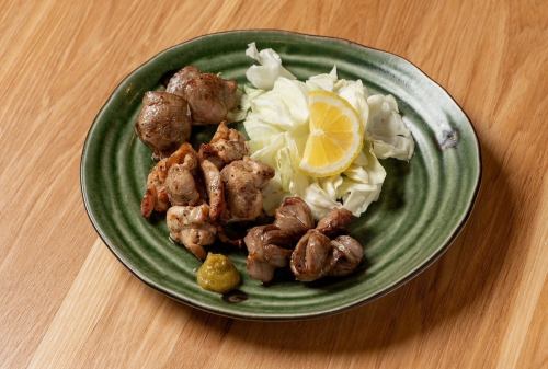 국산 닭 숯불로 끝 구이