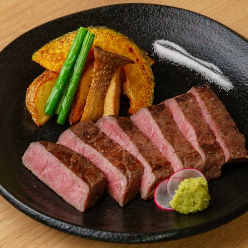 炭火烤熟成30天的國產瘦牛肉
