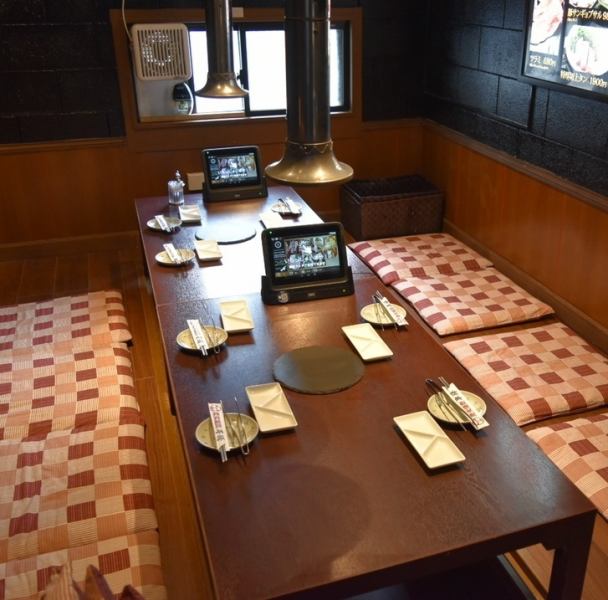 お座敷はゆったり広々と使用できます♪女子会・プライベート宴会など気の知れた仲間同士におススメ◎宴会に美味しいお肉はいかがでしょうか？