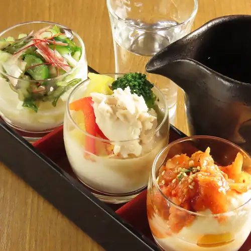 ★夏の新メニュー★岩手県産大豆・国産ニガリ使用×店内仕込み！お酒のアテに最適の『拘り豆腐メニュー』！