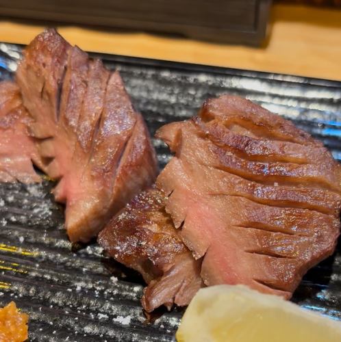 【牛タン定食】超・厚切り牛タン定食