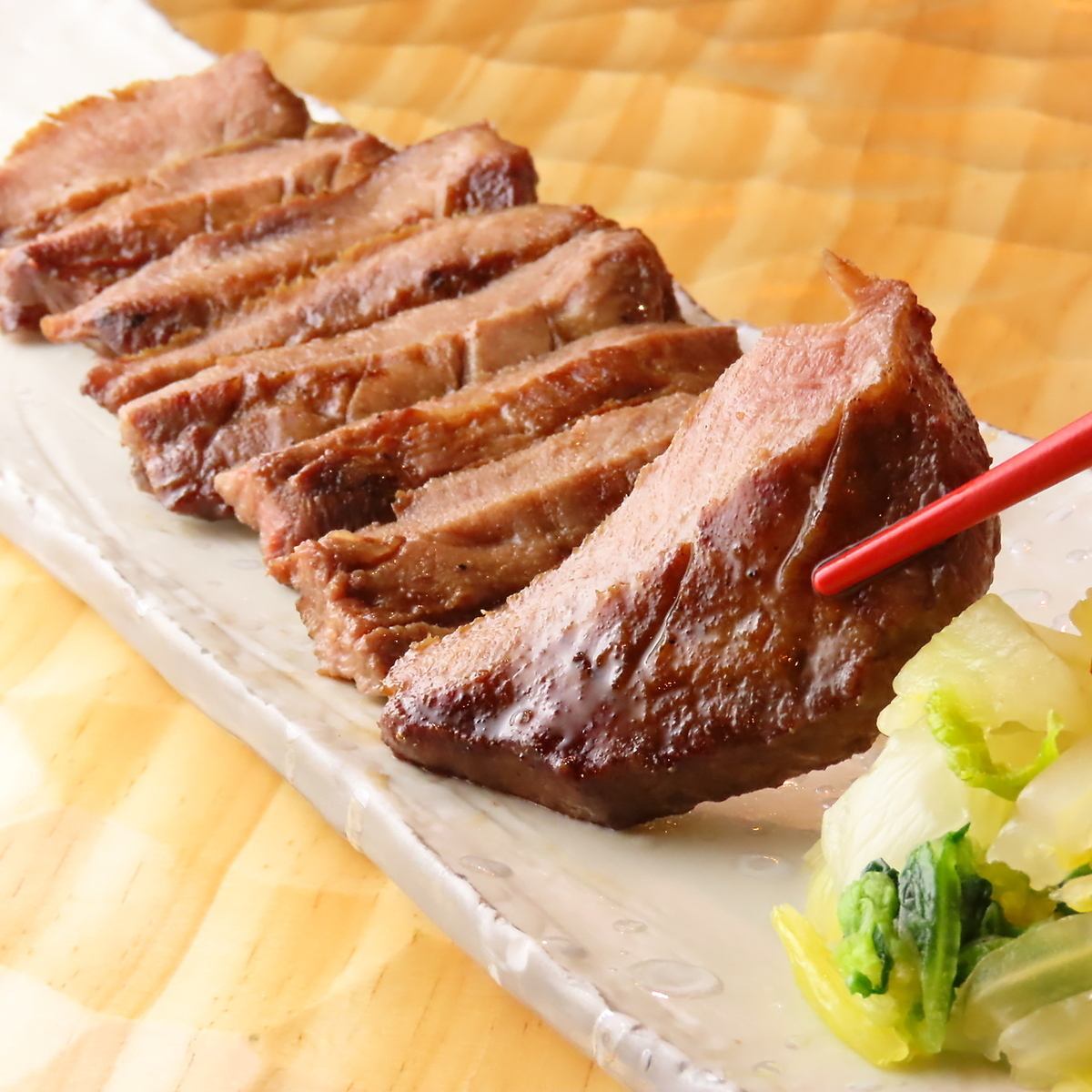 創業75年の精肉店が誇る、当店自慢の熟成牛タンをご堪能ください