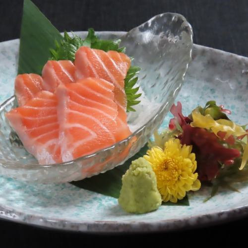 肥美三文鱼刺身