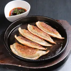 鐵板雜菜餃子