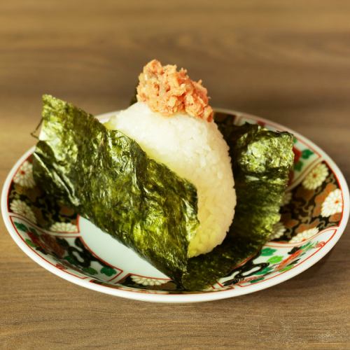 おにぎり（梅 or 鮭）