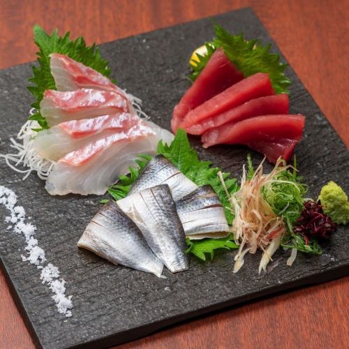 Assorted sashimi (3 kinds)