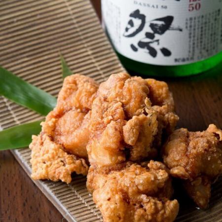 [仅限周日至周四] Nikubei 3小时无限量吃喝、精致的烤鸡肉串和炸鸡等3980→2980日元/5种
