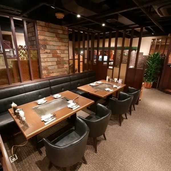 仕事帰りや買い物帰りにもおすすめです。ストレスや疲れを忘れ、香ばしい香りが漂う中、リラックスできるひとときを提供します。仲間との会話も弾み、笑顔が絶えません。一口食べるたびに、日々の疲れが癒され、リフレッシュしてください！お好み焼の美味しさに包まれながら、贅沢なひとときを楽しんでください。