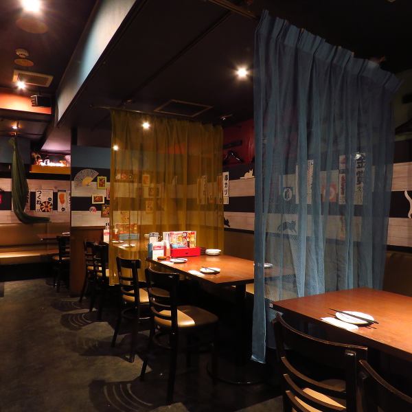 There is no private room, but the layout is such that all seats are table seats and maintain a sense of privacy.We are waiting for people with a total of 56 seats and table seats!