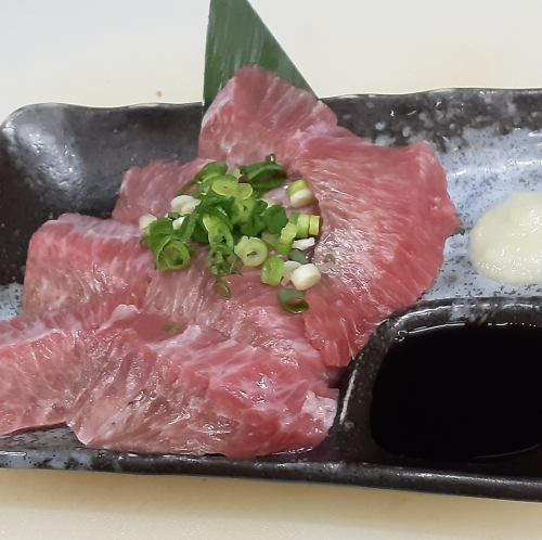 生本鮪ほほ肉刺し