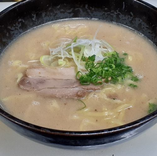 4種のスープの〆らー麺