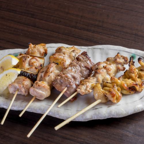 Enjoy the deliciousness of charcoal-grilled yakitori