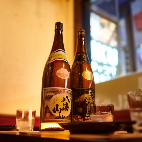 Enjoy local sake from all over Japan