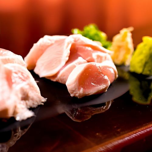 厳選した地鶏の旨味を堪能