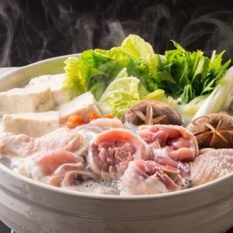 ◇可選火鍋及芝麻鯖魚套餐◇水涮鍋、內臟鍋、明太子內臟鍋等共8道菜品，附2.5小時無限暢飲4,000日圓（含稅）