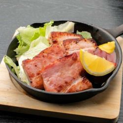 厚切りベーコン