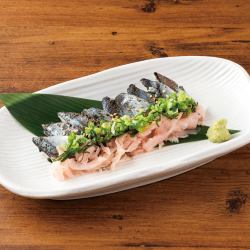 炙り〆秋刀魚刺し/天然海老の刺身(3尾)頭の唐揚げ付き 各