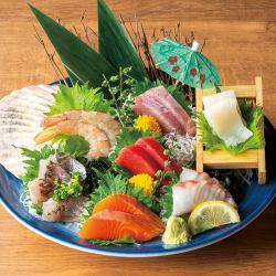 Sashimi platter (1 serving)