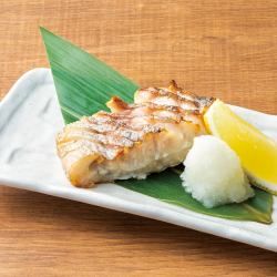 Grilled hairtail fish / Grilled stingray fin (each)