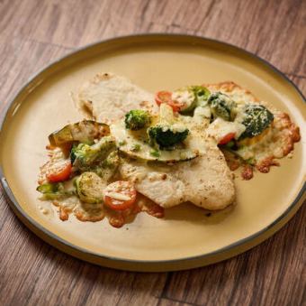 白身魚と季節のお野菜のチーズグリル