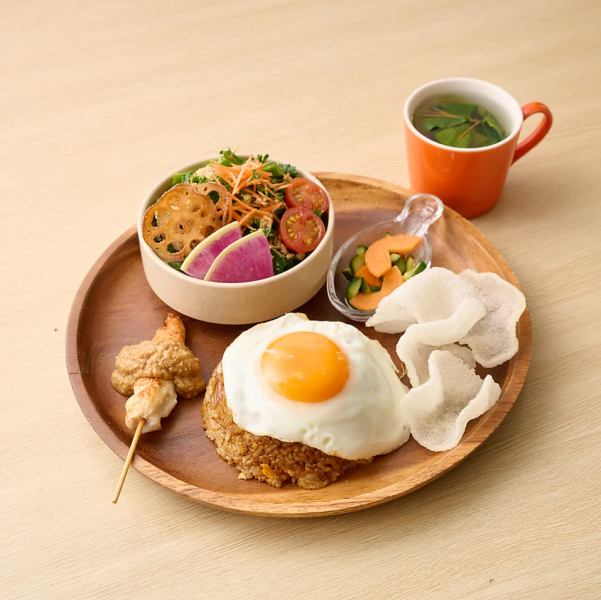【ランチメニューもございます◎】小麦粉不使用！本場仕込みのインドネシア名物！ナシゴレン