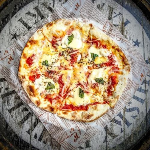 ALL660円！釜焼きピッツァ