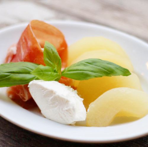 梨と生ハムのマスカルポーネ仕立て