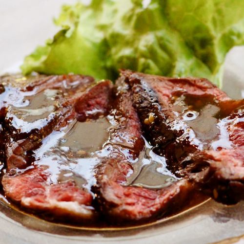 香ばしく焼き上げた人気のビステッカ~牛ハラミステーキ~