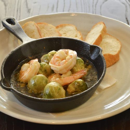 Shrimp and Brussels sprouts ajillo