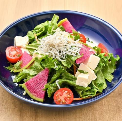 豆腐としらすの和風サラダ ～柚子ポン酢仕立て～