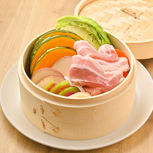 豚しゃぶと野菜の蒸籠蒸し