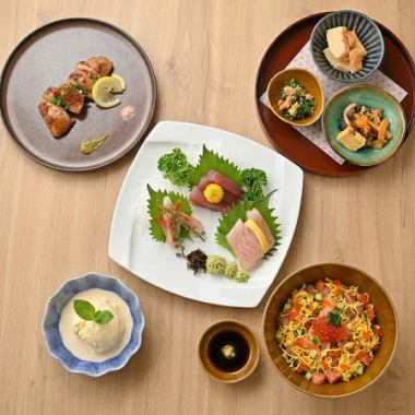 Enjoy a 6-course meal featuring fresh seasonal fish sashimi, grilled local chicken with yuzu pepper, and a seafood chirashi sushi bowl for just 5,000 yen.