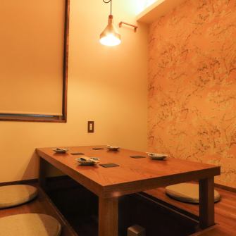 温もりある雰囲気の個室もございます♪知っていると自慢したくなる隠れ家っぽさ満点の非日常空間☆