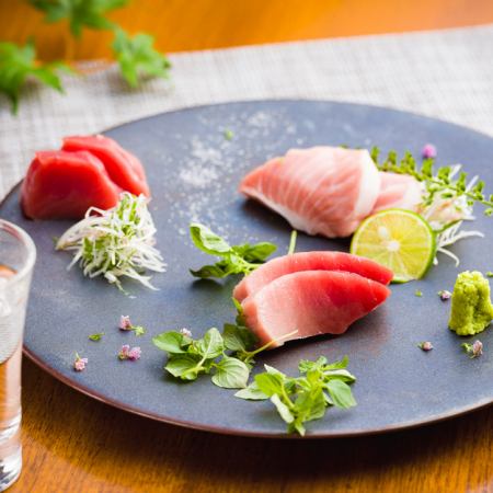 Assortment of three types of Kyushu bluefin tuna