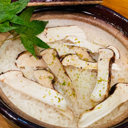 松茸の土鍋ご飯（2～3人前）
