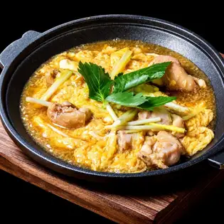 地鶏と黄ニラの卵とじ