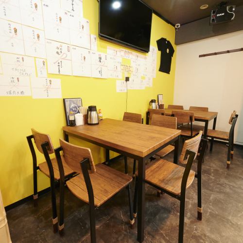 <p>【アクセス良好で居心地の良さ◎】駅から近く、アクセスも良好なため、お仕事帰りや買い物帰りにも気軽に立ち寄っていただけます。店内のカウンター席やテーブル席では、リラックスした雰囲気の中で美味しいお好み焼きやカラオケを楽しめます。アットホームな空間で、皆様のお越しをお待ちしています♪</p>