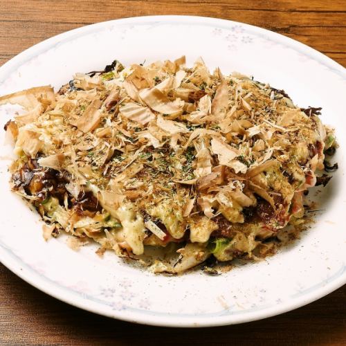 【SHUSHUこだわりの鉄板焼き☆】≪お好み焼き各種≫みんなで囲んでお楽しみください♪800円(税込)~