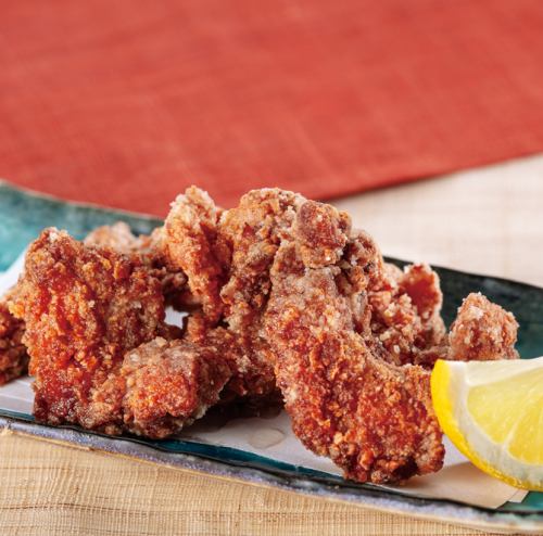Deep-fried red chicken with celery