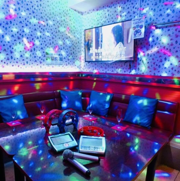Perfect for watching sports or watching DVDs!The large screen for karaoke in our private room can also be used for other purposes.We also have a free rental service for cables for playing videos on smartphones! It's great that it's close to the station ♪ 2 minutes walk from Shibuya Station / 1 minute walk from Shibuya Station on the Inokashira Line!! Let's have fun until the morning without having to turn off the last electricity ♪ ♪ Every day from 18:00 to the next day We are open until 5:00◎