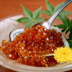 酱油腌鲑鱼子