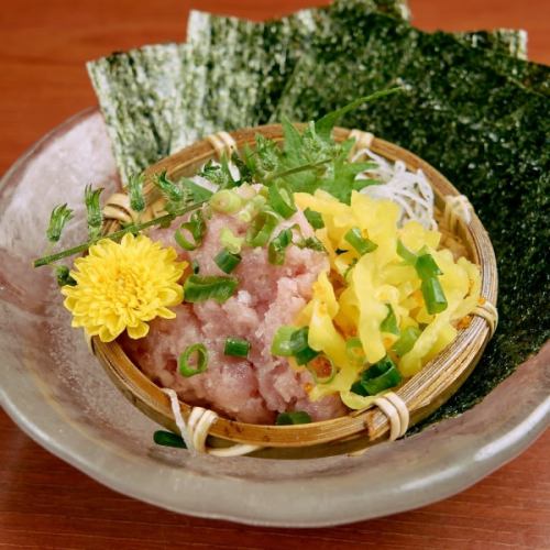 小吃：Negitoro和Takuan
