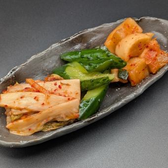 キムチ盛り　3種