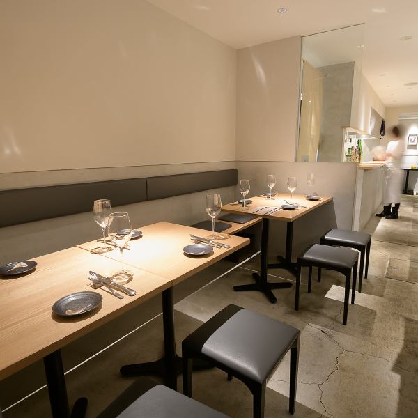 [OK table seating for 2 to 8 people] The stylish and stylish interior is perfect for girls' parties and dates! It can also be used widely for private parties such as banquets, birthdays and anniversaries at other companies!