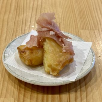 蔵王クリームチーズとさつまいもの春巻き