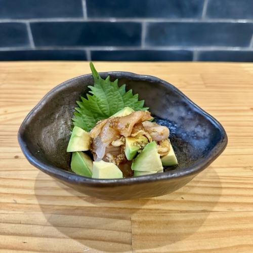 知覧どり　アボカドのわさび醤油
